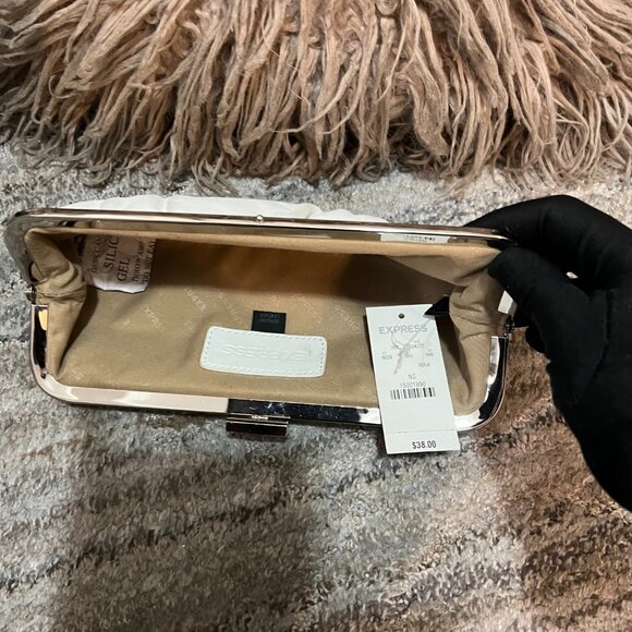 EXPRESS white leather clutch - NWT - Picture 6 of 8